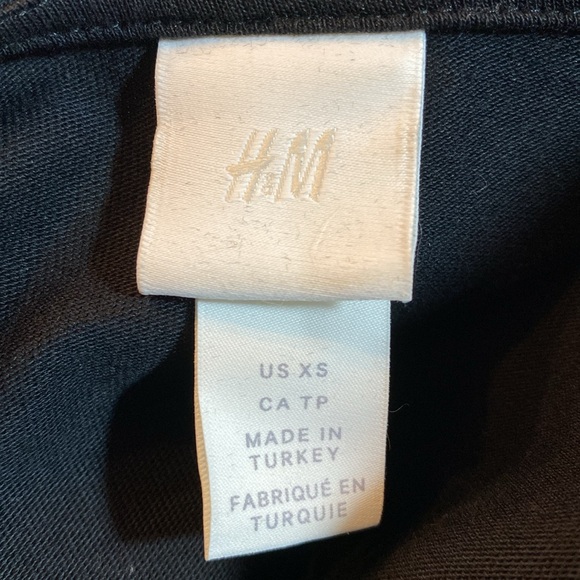 H&M Little Black Dress with Puff Sleeves - Picture 6 of 6